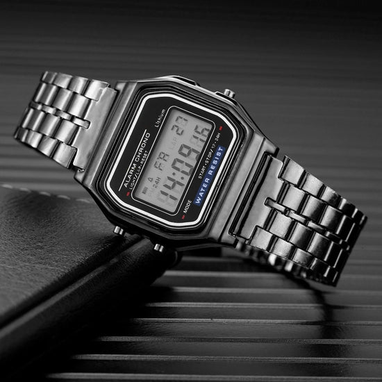 Digital Waterproof Sports Watch - Elevate Your Game with Style and Functionality